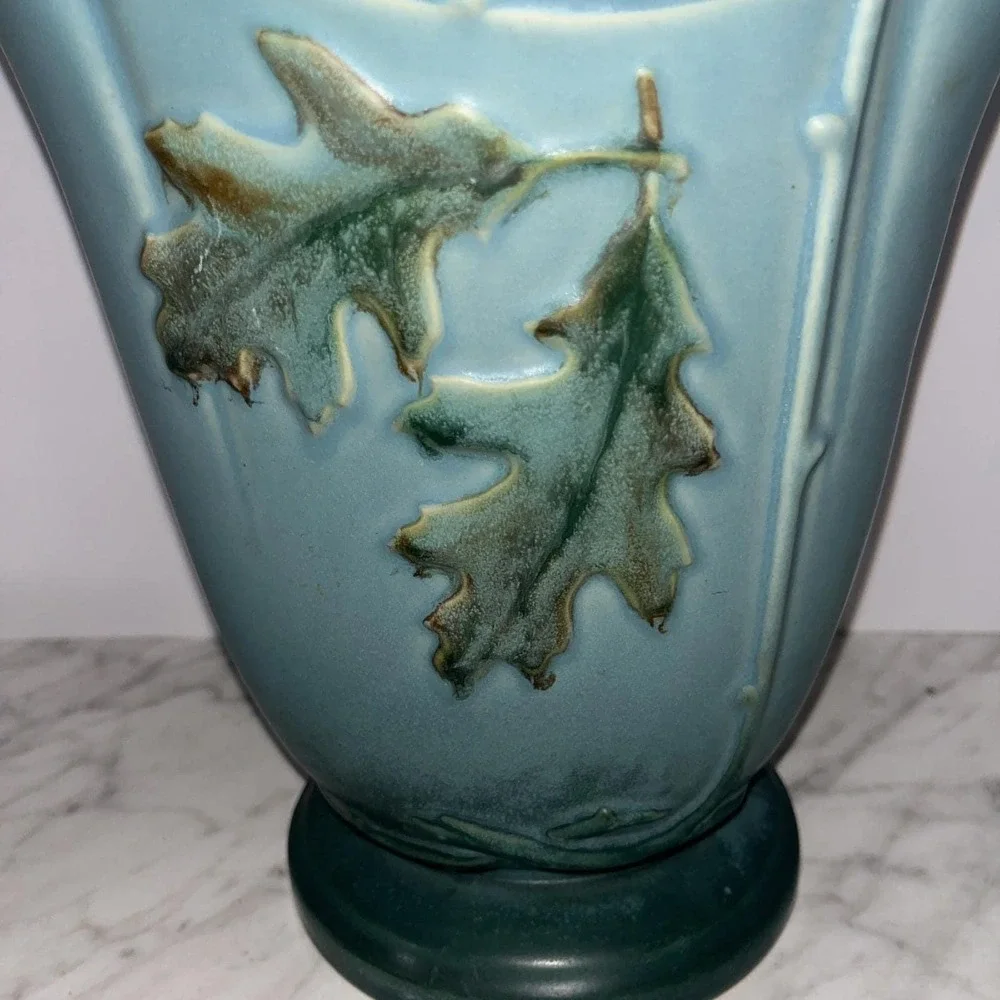 Weller Pottery Oak Leaf Vase 10.25